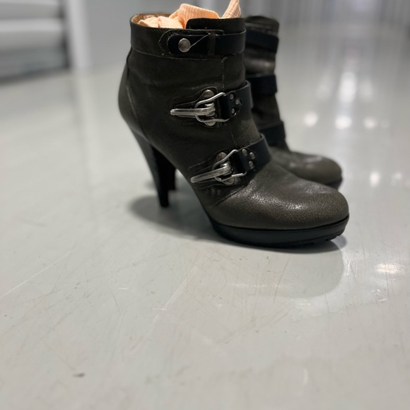 Nine West Women’s Booties Heels 7.5 - Picture 12 of 12